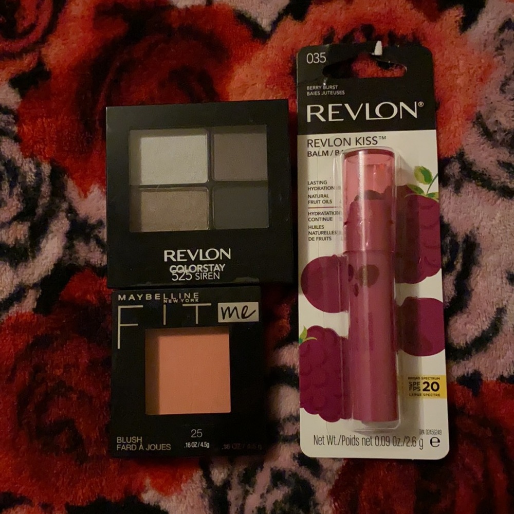 Makeup Bundle - Picture 7 of 8